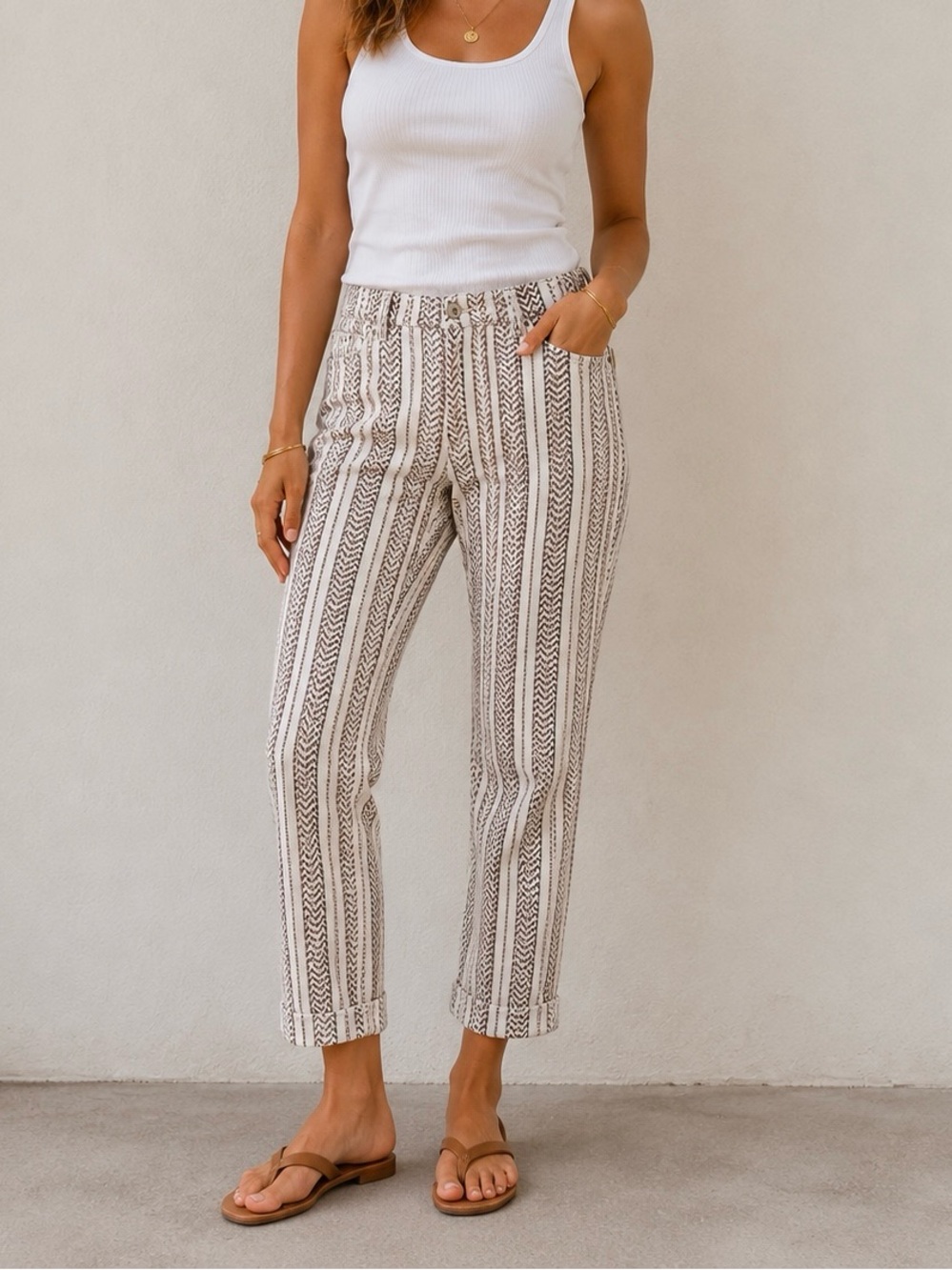 Ann Taylor LOFT Modern Crop Pants Women’s 30/10 Aztec Stripe Cuffed Jeans